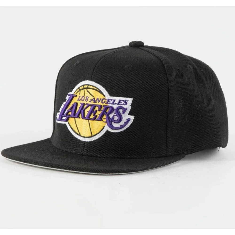 Los Angeles Lakers Mitchell & Ness NBA Black Basic Classics Snapback Hat OSFM